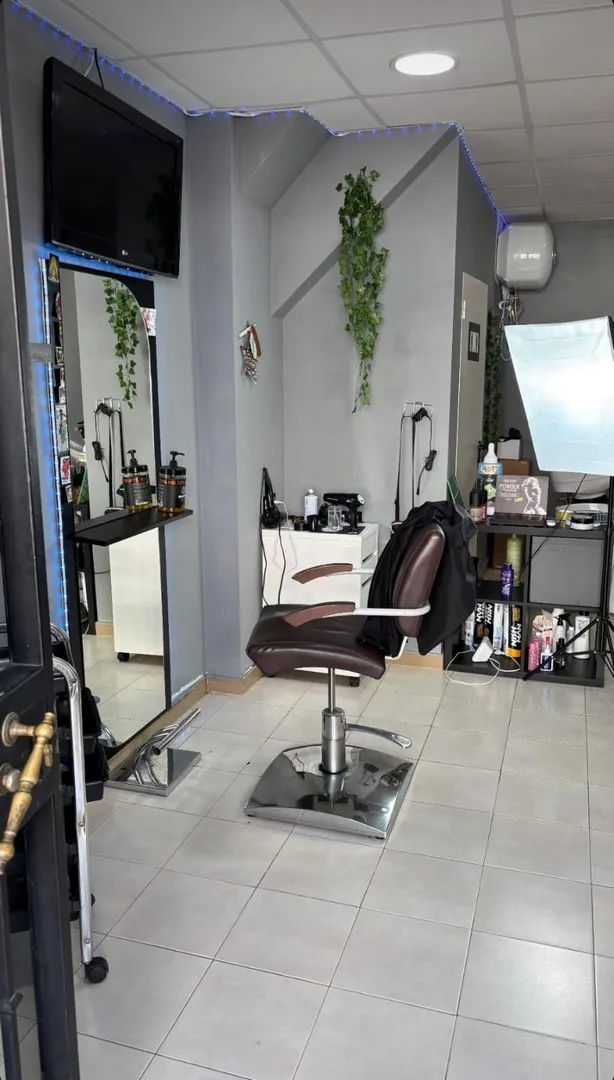 Chico Cru Barber en Olivares