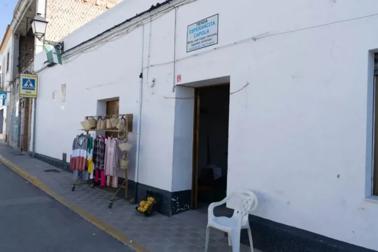 Ropa Esperanza Capola en Olivares