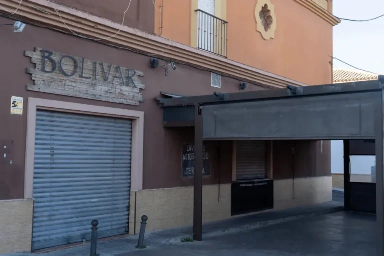 Bolivar Café y Copas